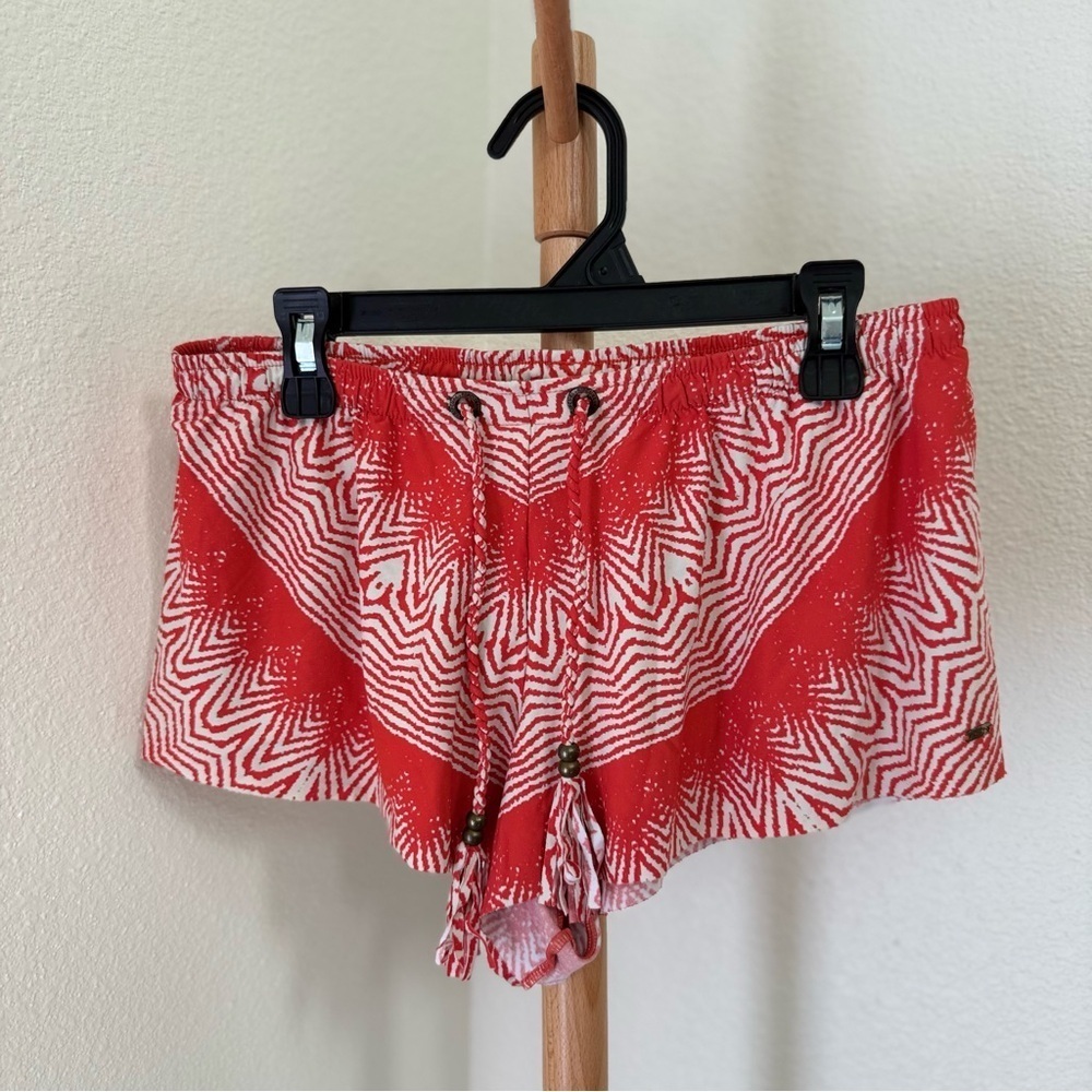 Rip Curl Orange and Ivory Patterned Mini Shorts Women’s Size Small